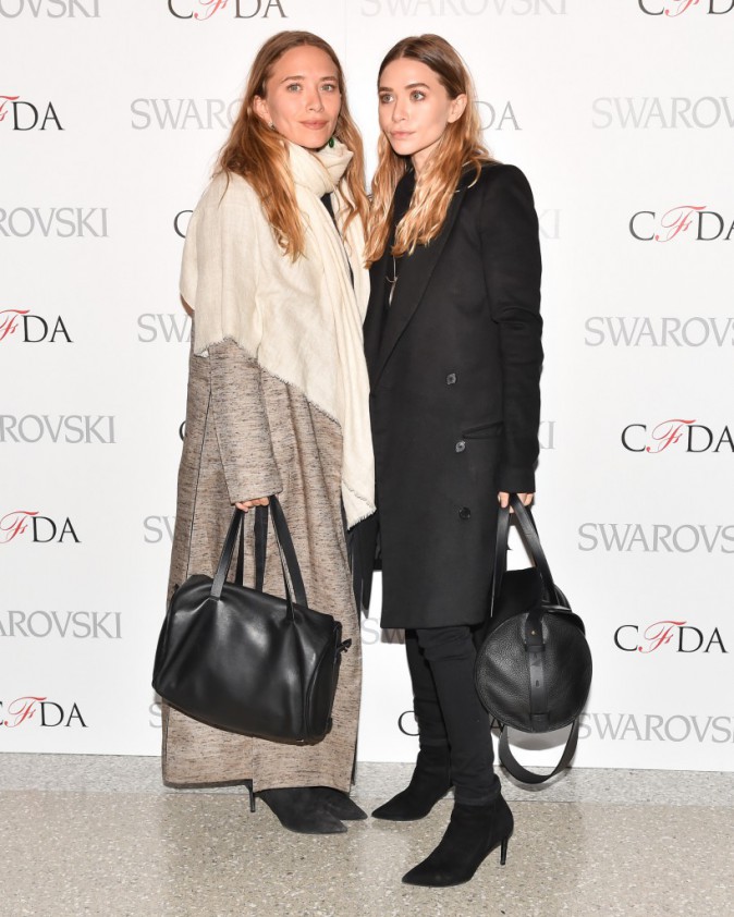 Mary-Kate et Ashley Olsen : tout en sobri�t� pour une nouvelle soir�e new-yorkaise !