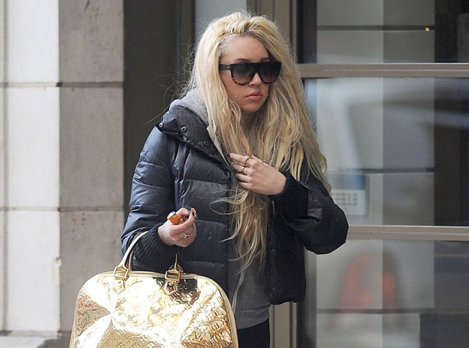 Amanda Bynes accuse son p�re de maltraitance !